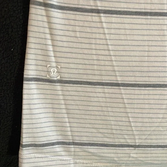 Lululemon 5 Year Basic Long Sleeve - Picture 7 of 7